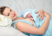 mutter-mit-baby--freepeoplea mutter-mit-baby--freepeoplea